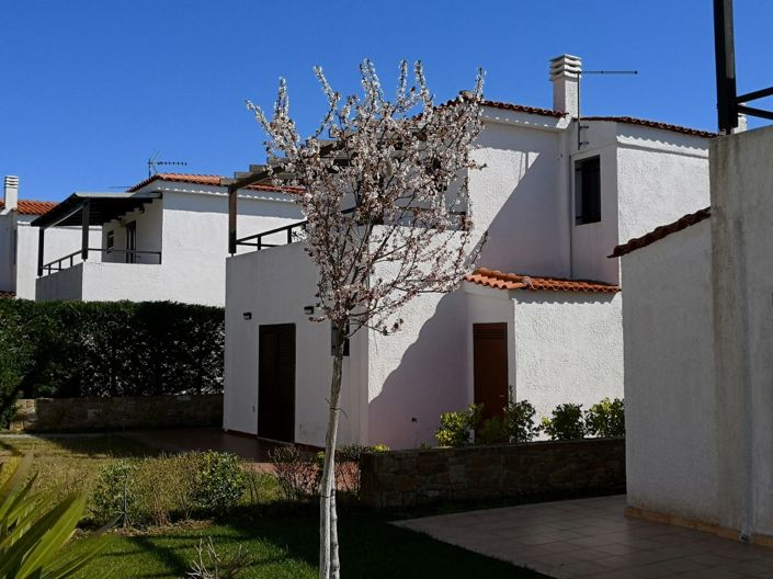 Image No.21-3 Bed Property for sale