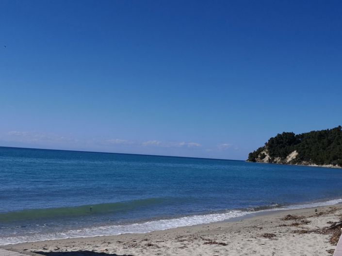 Image No.23-3 Bed Property for sale