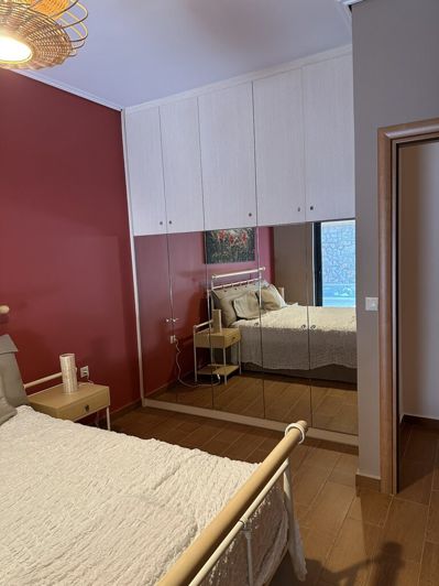 Image No.10-8 Bed Property for sale