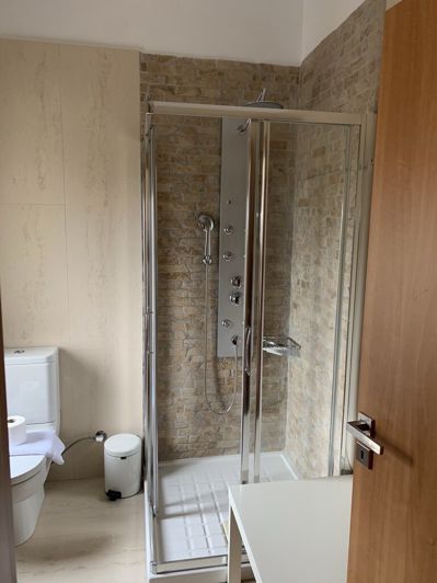 Image No.13-8 Bed Property for sale