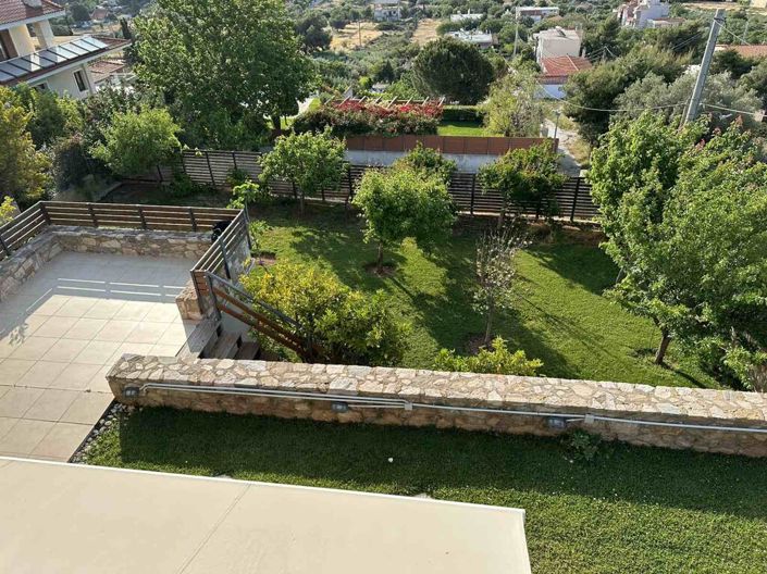 Image No.7-8 Bed Property for sale