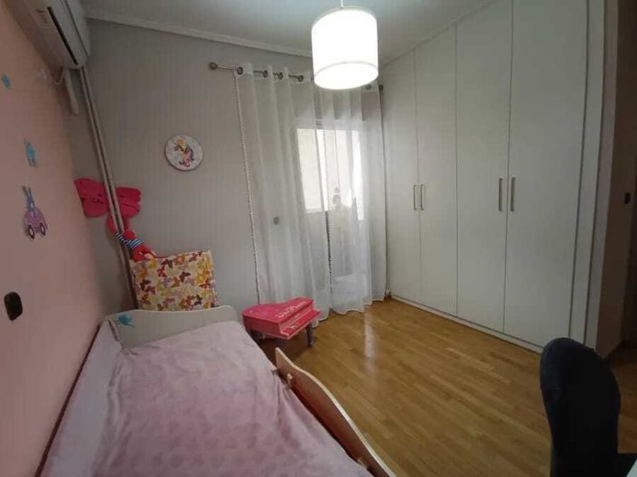 Image No.5-2 Bed Flat for sale