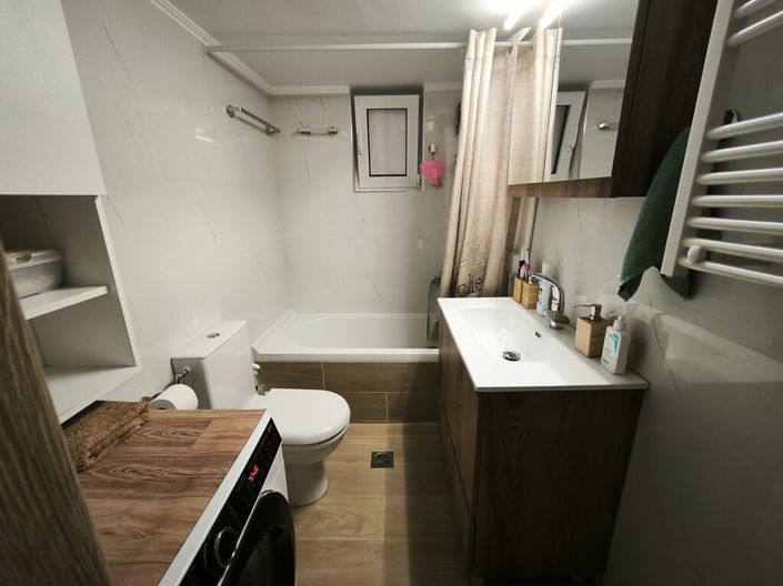 Image No.9-2 Bed Flat for sale