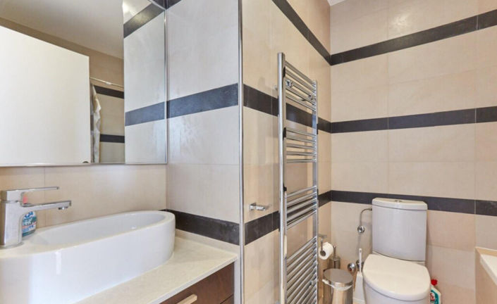 Image No.6-4 Bed Maisonette for sale