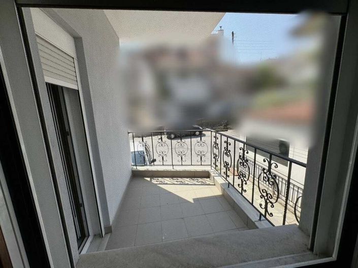 Image No.10-2 Bed Flat for sale