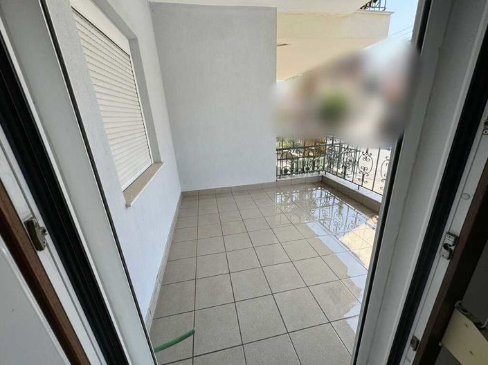 Image No.8-2 Bed Flat for sale