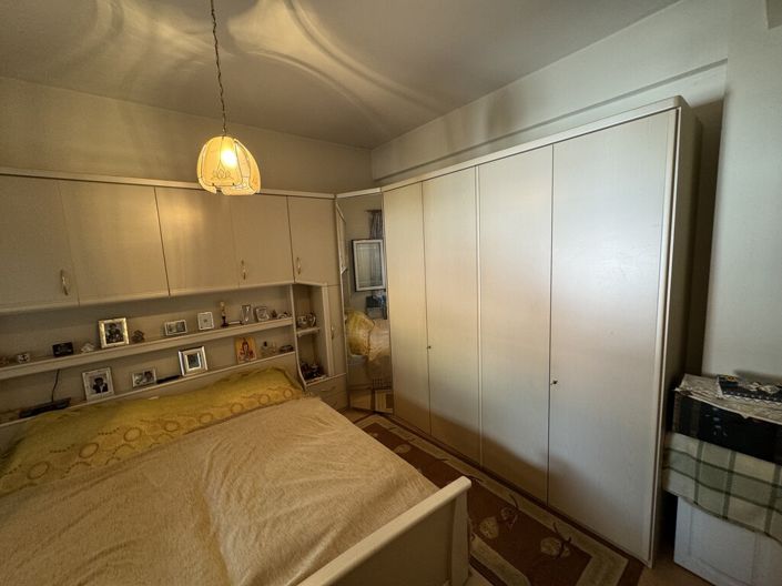 Image No.21-2 Bed Flat for sale