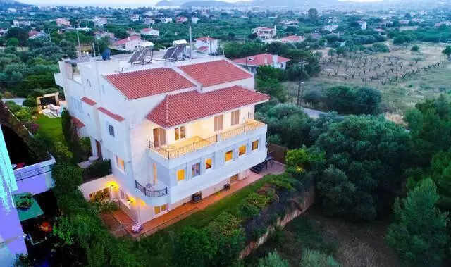 Image No.2-Villa for sale