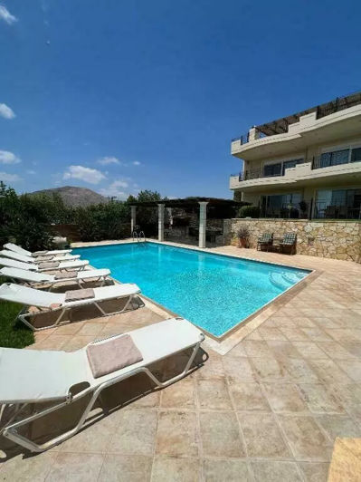 Image No.8-Villa for sale