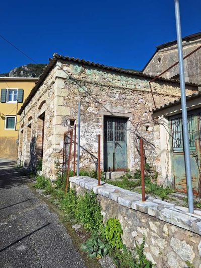 Image No.2-Propriété à vendre à Ano Korakiana