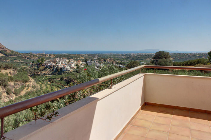 Image No.12-Propriété de 6 chambres à vendre à Stalida