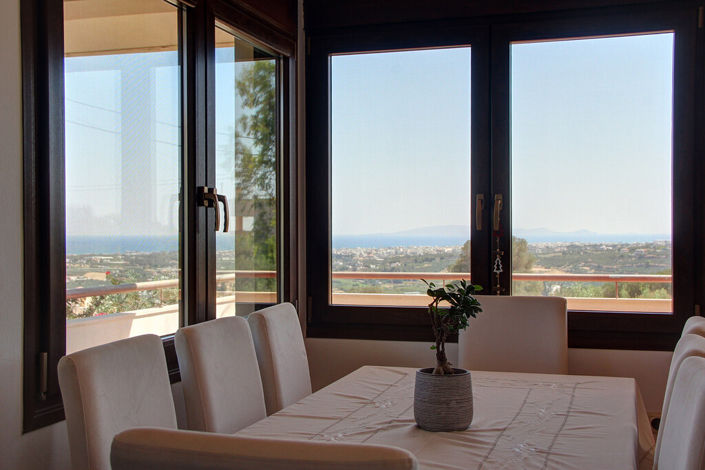 Image No.4-Propriété de 6 chambres à vendre à Stalida