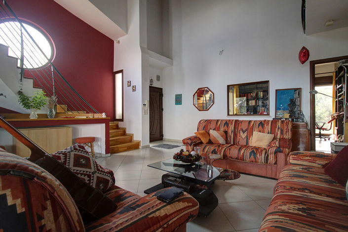 Image No.5-Propriété de 6 chambres à vendre à Stalida