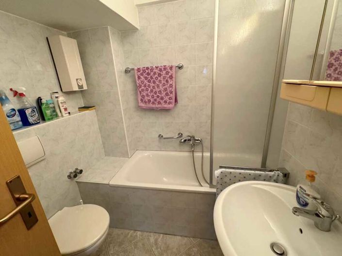 Image No.14-2 Bed Flat for sale