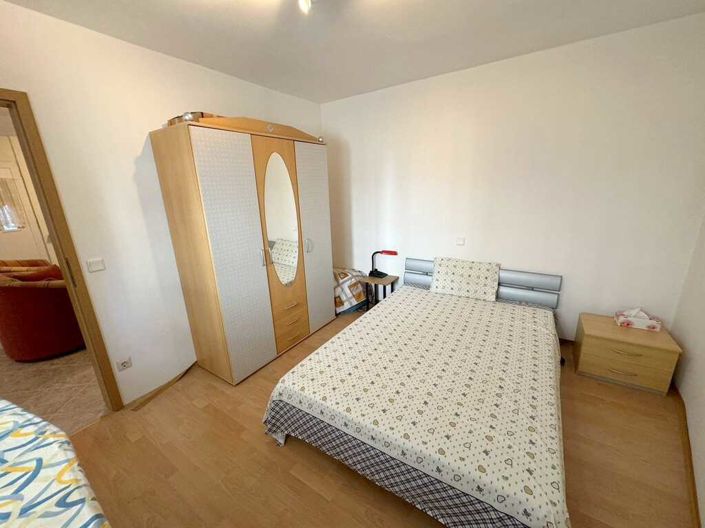 Image No.23-2 Bed Flat for sale