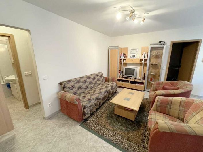 Image No.8-2 Bed Flat for sale