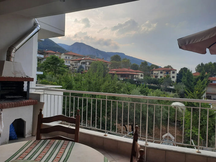 Image No.13-2 Bed Flat for sale