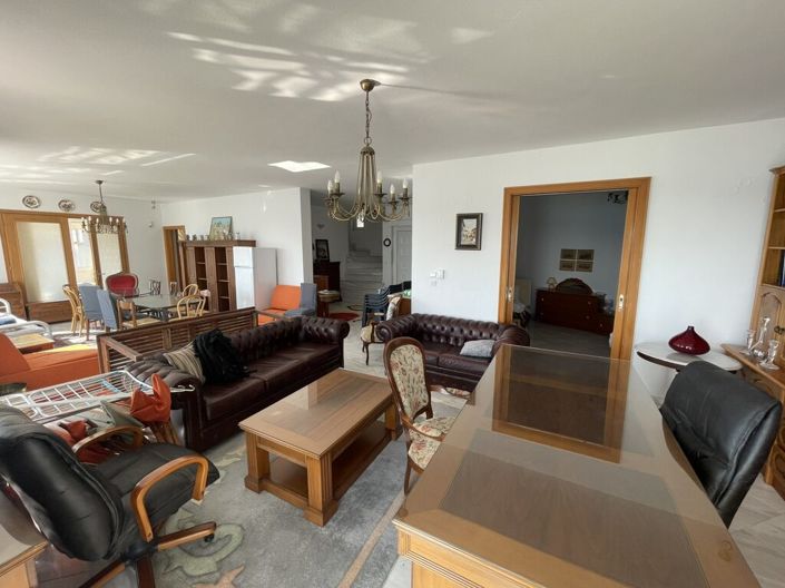 Image No.17-Villa for sale