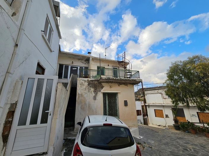 Image No.2-4 Bed Maisonette for sale