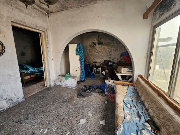 Image No.4-4 Bed Maisonette for sale