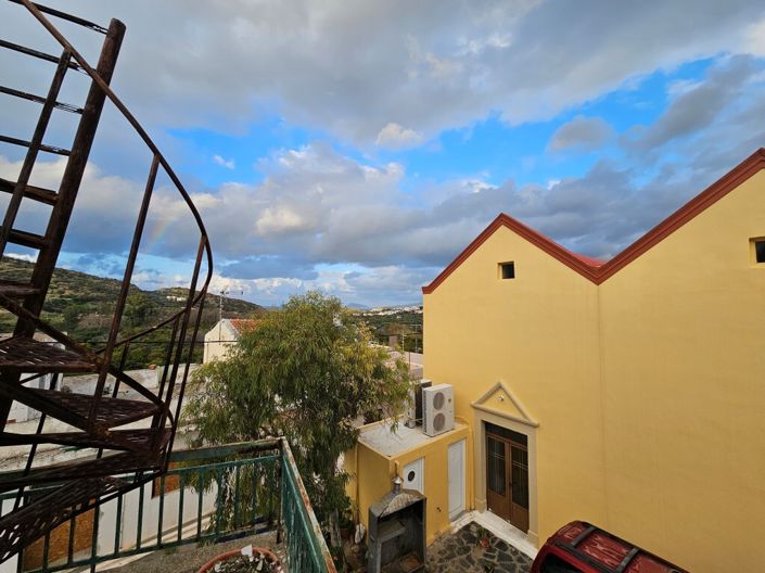Image No.6-4 Bed Maisonette for sale