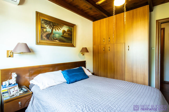 Image No.17-4 Bed Property for sale