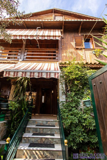 Image No.4-4 Bed Property for sale