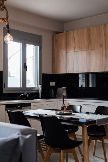 Image No.10-5 Bed Property for sale