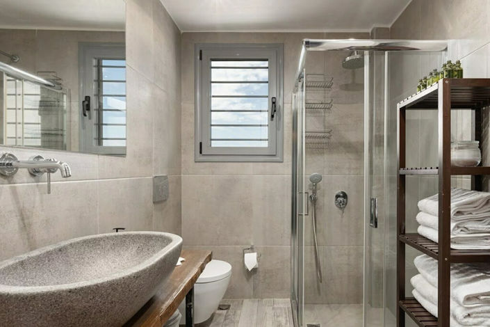 Image No.18-5 Bed Property for sale