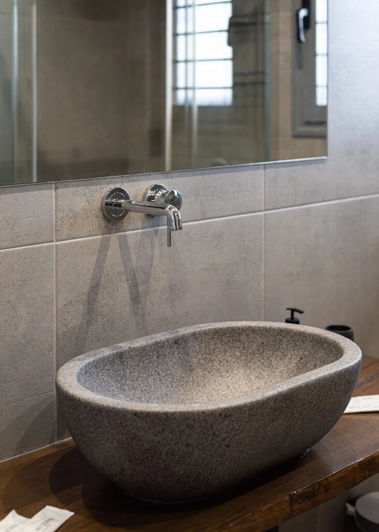 Image No.19-5 Bed Property for sale