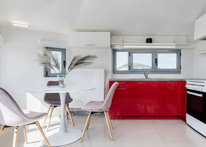 Image No.23-5 Bed Property for sale