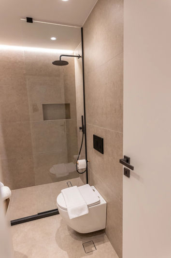 Image No.15-3 Bed Flat for sale