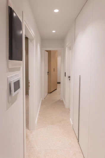 Image No.20-3 Bed Flat for sale