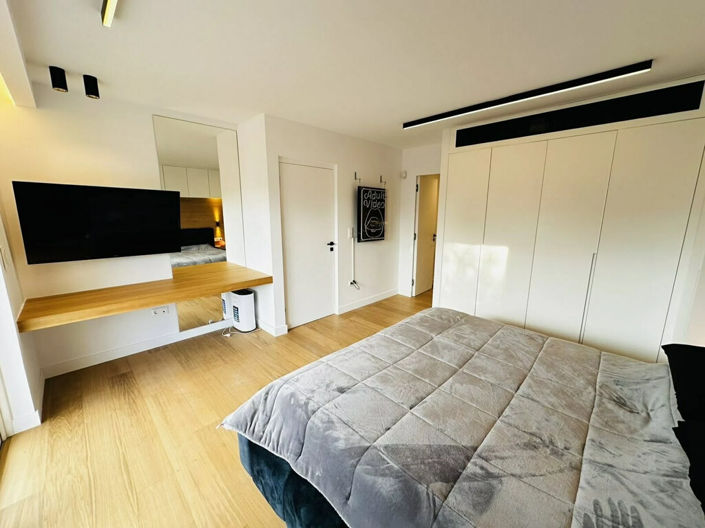 Image No.14-2 Bed Flat for sale