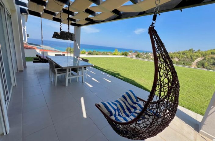 Image No.3-3 Bed Property for sale