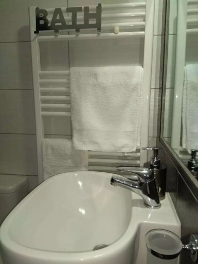 Image No.22-2 Bed Flat for sale