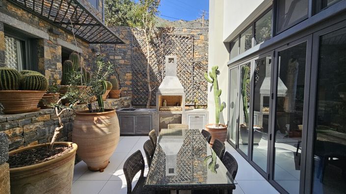 Image No.16-6 Bed Villa for sale