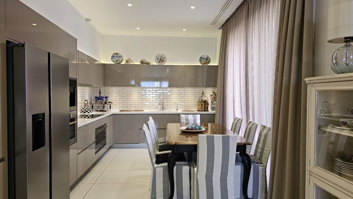 Image No.6-6 Bed Villa for sale