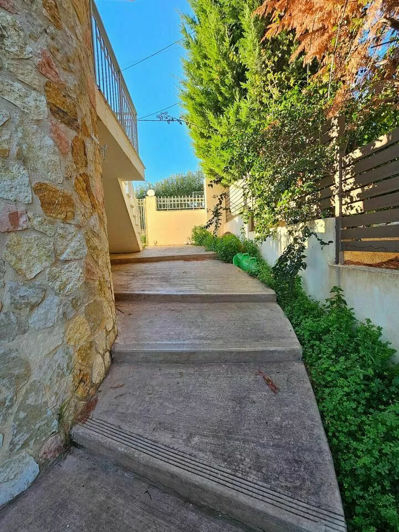 Image No.22-4 Bed Maisonette for sale