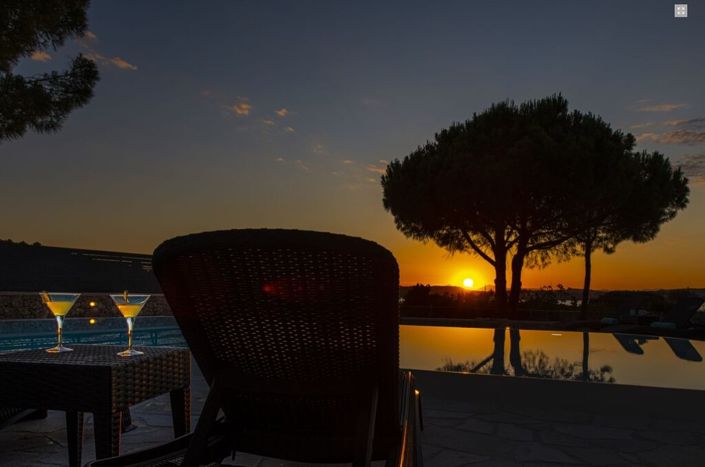 Image No.2-4 Bed Villa for sale