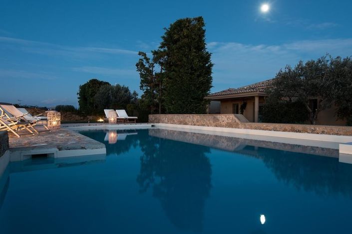 Image No.2-Villa de 4 chambres à vendre à Portocheli