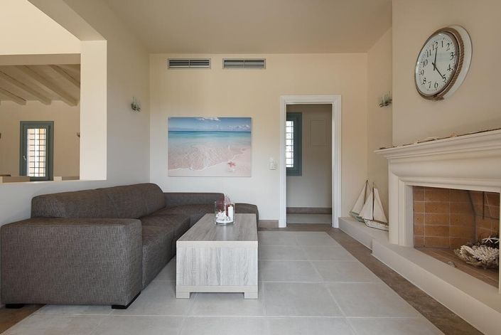 Image No.9-4 Bed Villa for sale