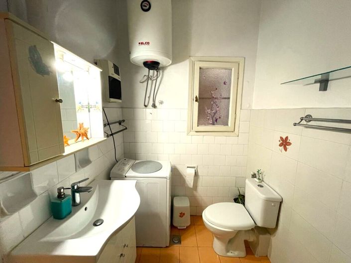 Image No.24-2 Bed Flat for sale