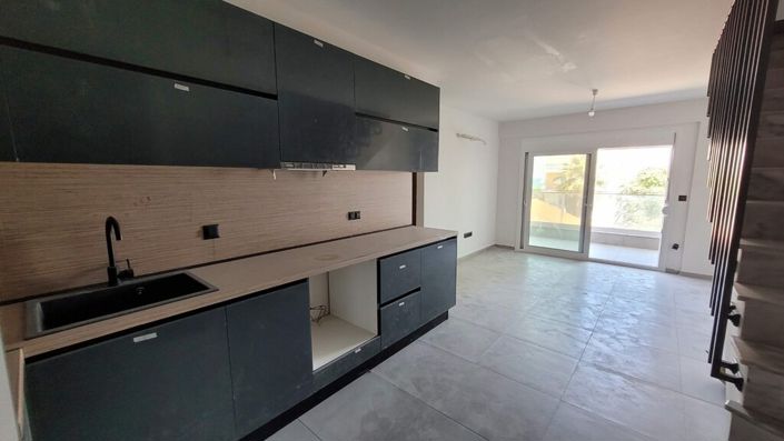 Image No.4-2 Bed Duplex for sale