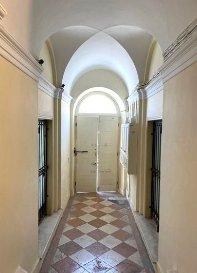 Image No.21-2 Bed Flat for sale