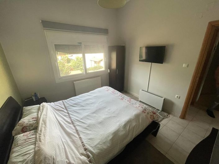 Image No.14-4 Bed Maisonette for sale