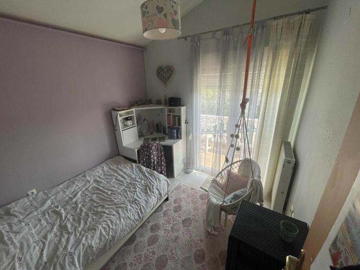 Image No.16-4 Bed Maisonette for sale