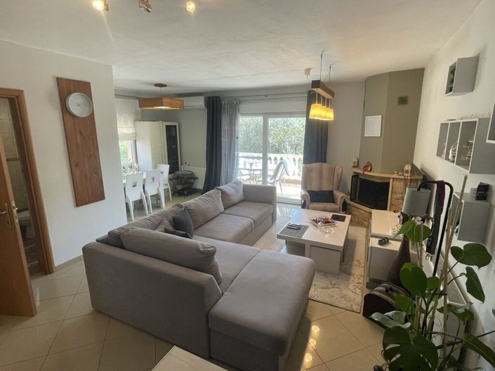 Image No.6-4 Bed Maisonette for sale