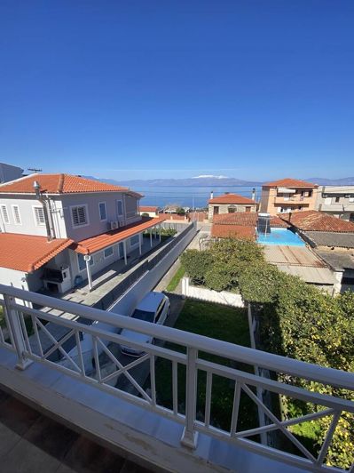 Image No.1-3 Bed Maisonette for sale