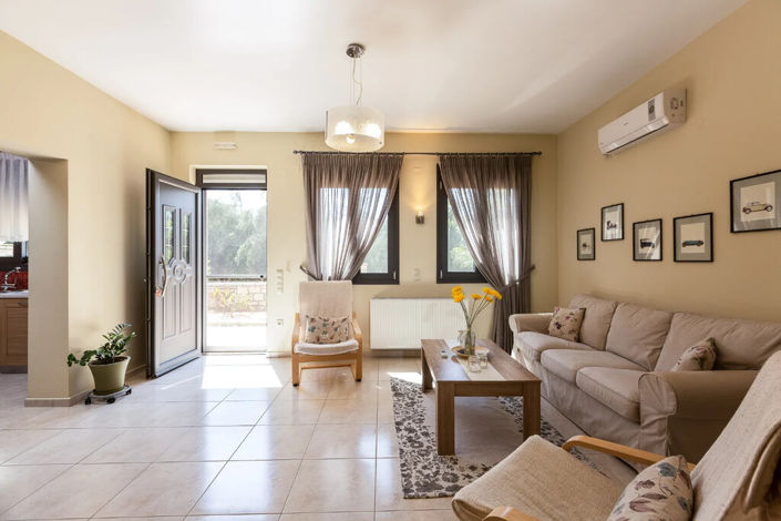 Image No.16-Villa for sale